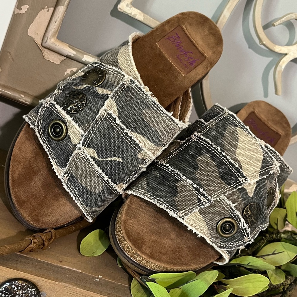 Blowfish Natural Camo Canvas Slides Womens 7 Comfy Sandals - Picture 2 of 11